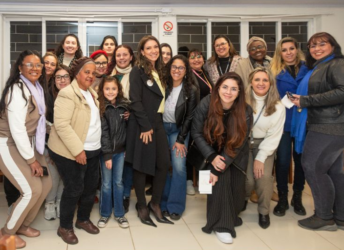 Projeto Viva Mulher promove roda de conversa em Canoas no Agosto Lilás